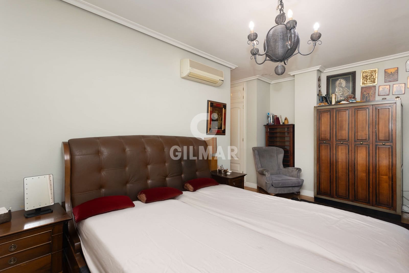 8 Zimmer Doppelhaus zu verkaufen in Majadahonda mit Pool Garage - 1.400.000 € (Ref: 9669240)