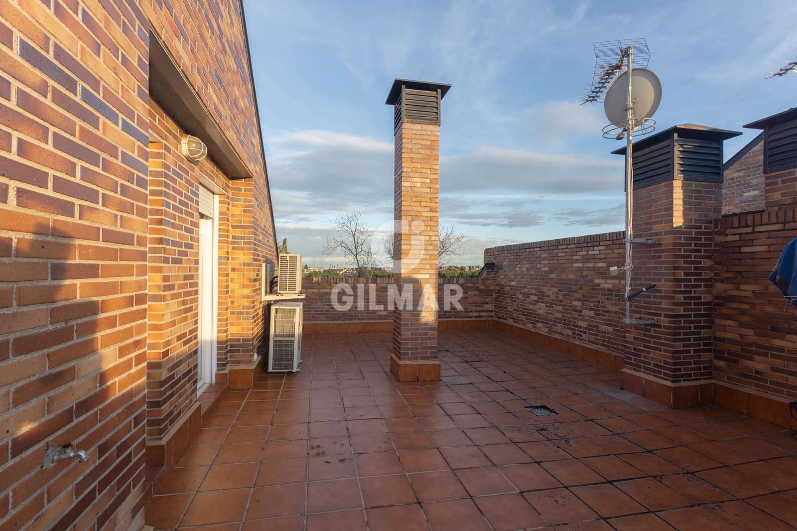 8 Zimmer Doppelhaus zu verkaufen in Majadahonda mit Pool Garage - 1.400.000 € (Ref: 9669240)