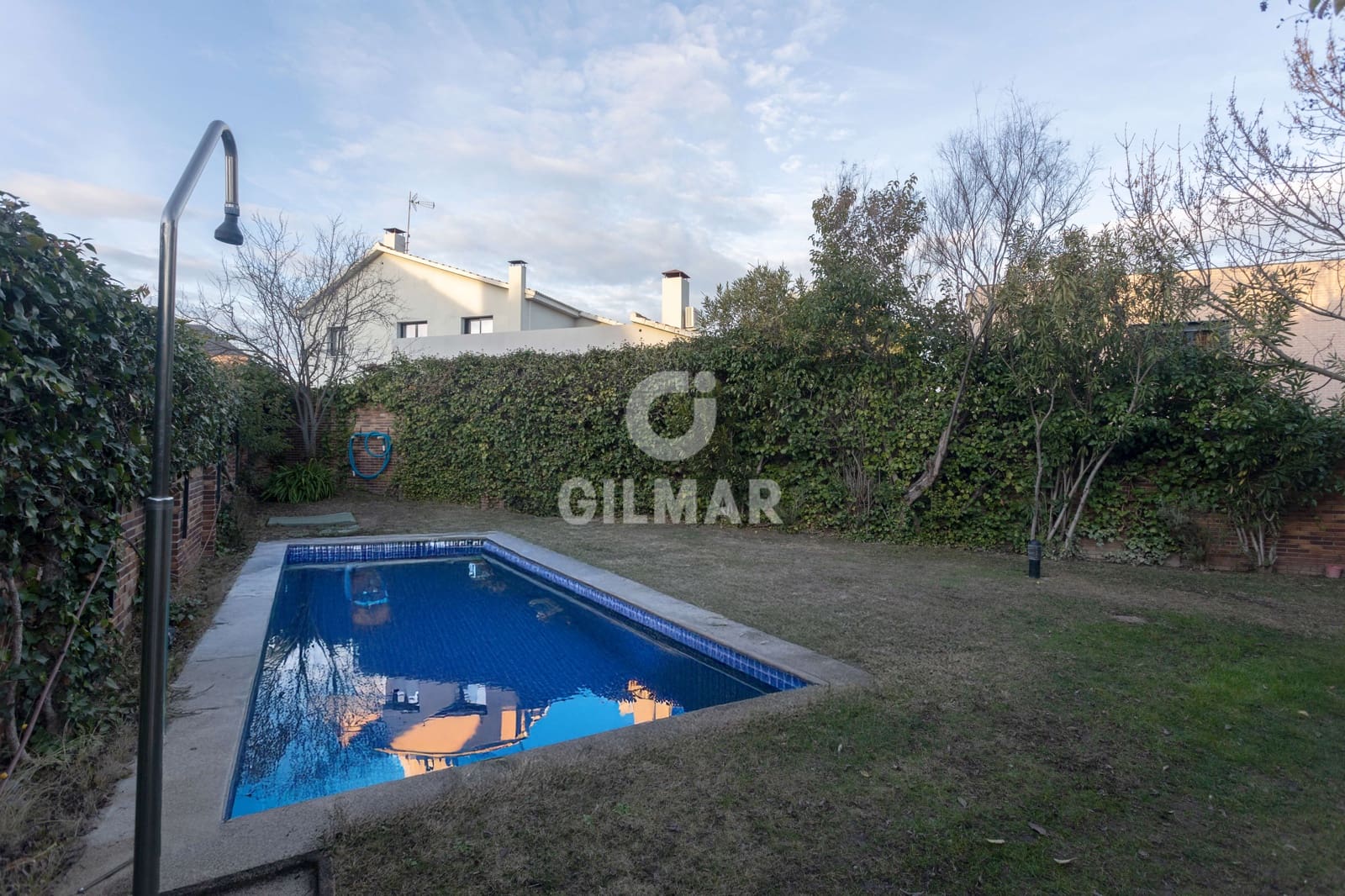 8 Zimmer Doppelhaus zu verkaufen in Majadahonda mit Pool Garage - 1.400.000 € (Ref: 9669240)