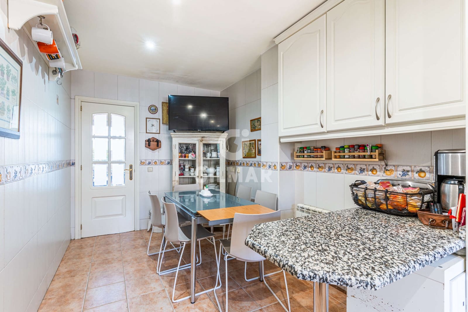 8 soverom Kjedet enebolig til salgs i Majadahonda med svømmebasseng garasje - € 1 400 000 (Ref: 9669240)