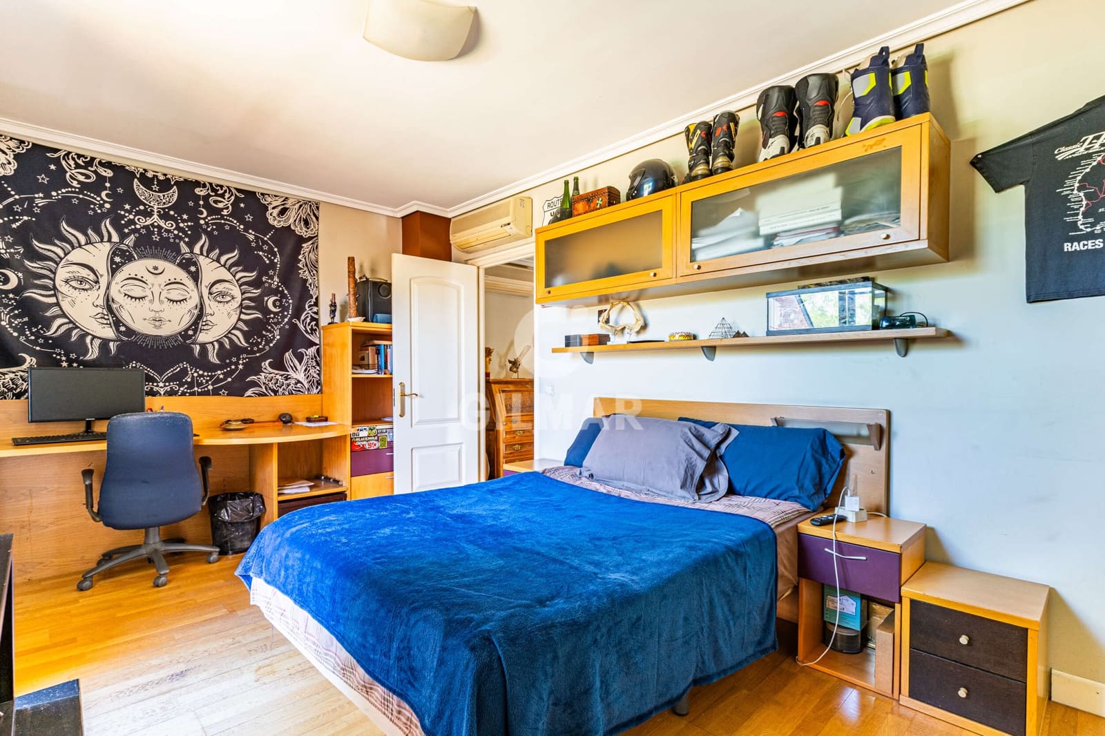 8 soverom Kjedet enebolig til salgs i Majadahonda med svømmebasseng garasje - € 1 400 000 (Ref: 9669240)
