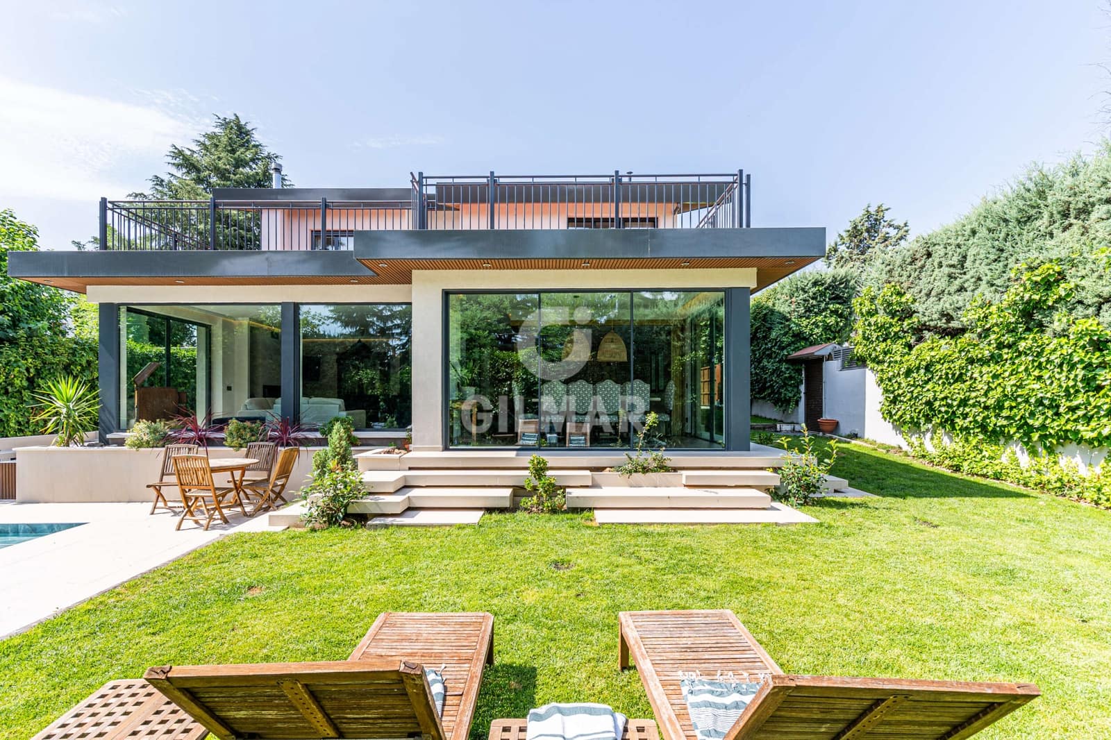 4 Zimmer Villa zu verkaufen in Majadahonda mit Pool - 1.875.000 € (Ref: 9669241)
