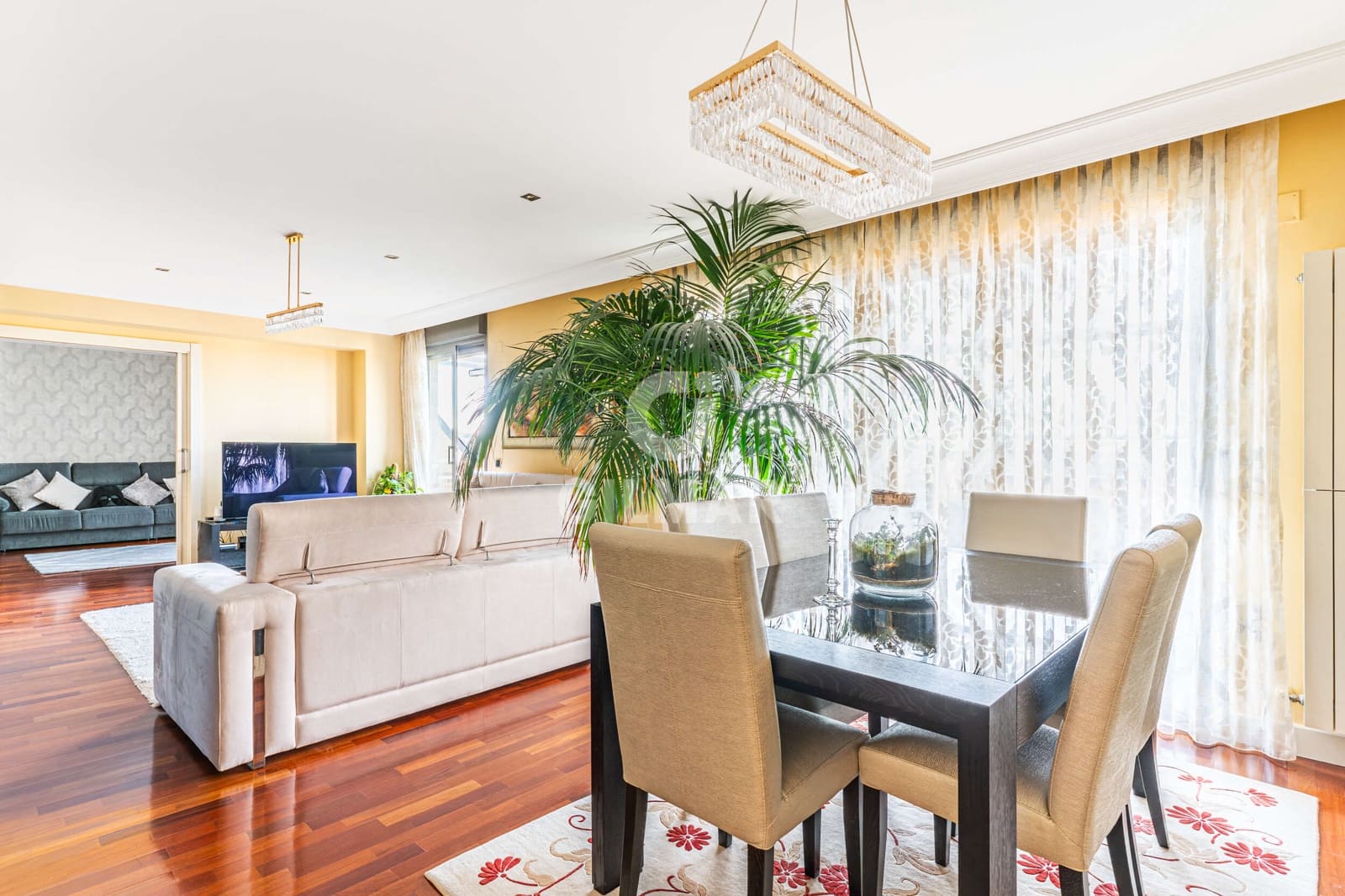 5 quarto Penthouse para venda em Majadahonda com piscina garagem - 1 370 000 € (Ref: 9669242)