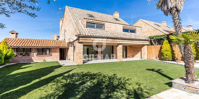 Pareado de 4 habitaciones en Villanueva del Pardillo en venta con piscina garaje - 1.350.000 € (Ref: 9669243)