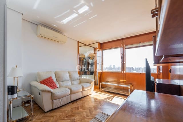 4 sovrum Lägenhet till salu i La Paz, Madrid stad med garage - 720 000 € (Ref: 9669385)