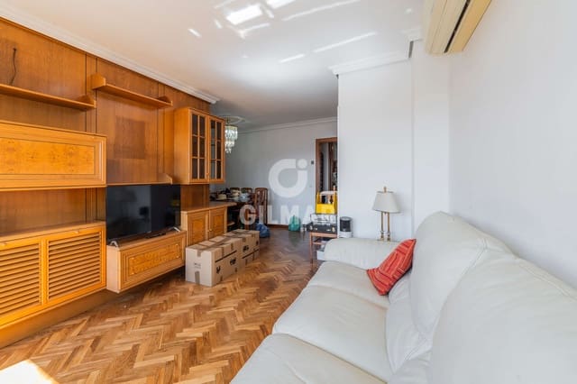 4 sovrum Lägenhet till salu i La Paz, Madrid stad med garage - 720 000 € (Ref: 9669385)