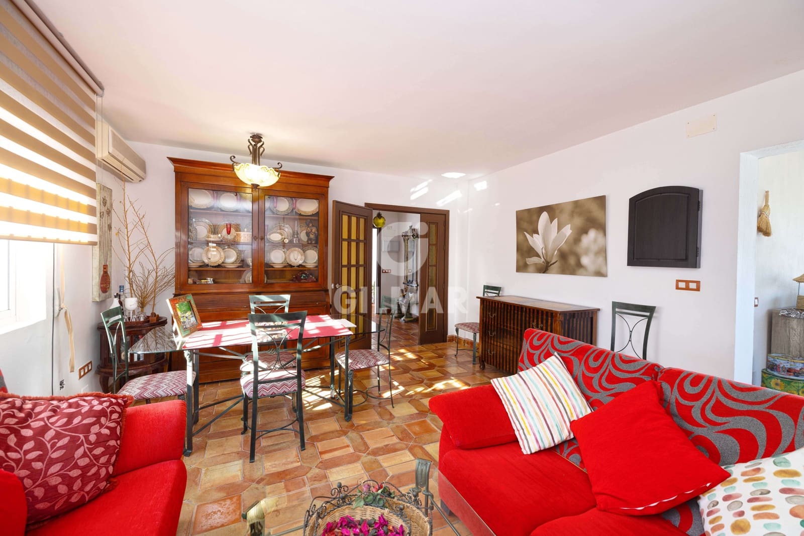 Chalet de 4 habitaciones en Alhaurín de la Torre en venta con piscina garaje - 900.000 € (Ref: 9669387)