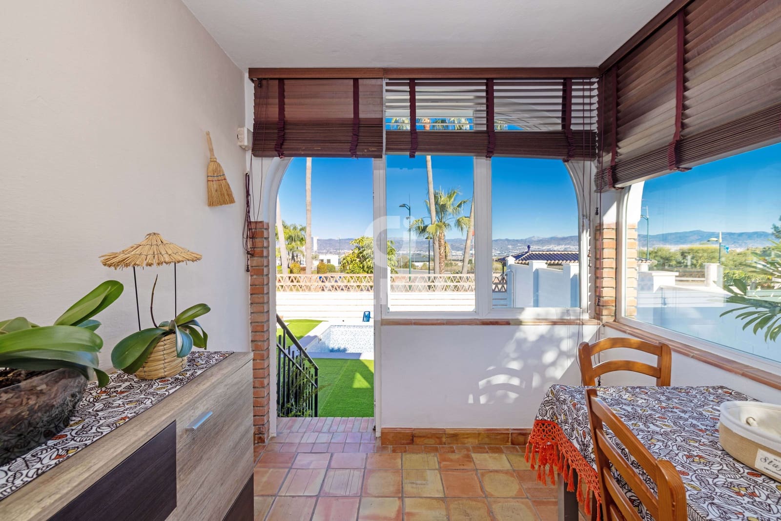 Chalet de 4 habitaciones en Alhaurín de la Torre en venta con piscina garaje - 900.000 € (Ref: 9669387)