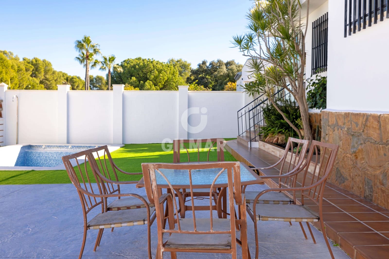 Chalet de 4 habitaciones en Alhaurín de la Torre en venta con piscina garaje - 900.000 € (Ref: 9669387)