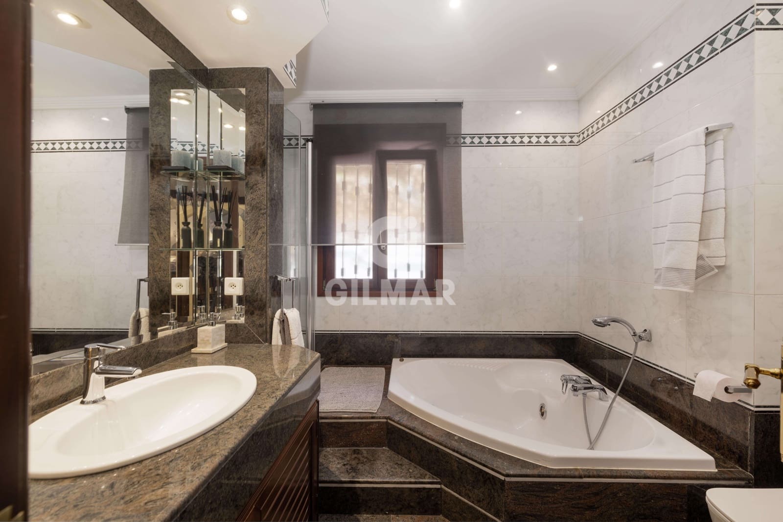 6 quarto Moradia para venda em Malaga cidade com piscina - 3 450 000 € (Ref: 9669389)