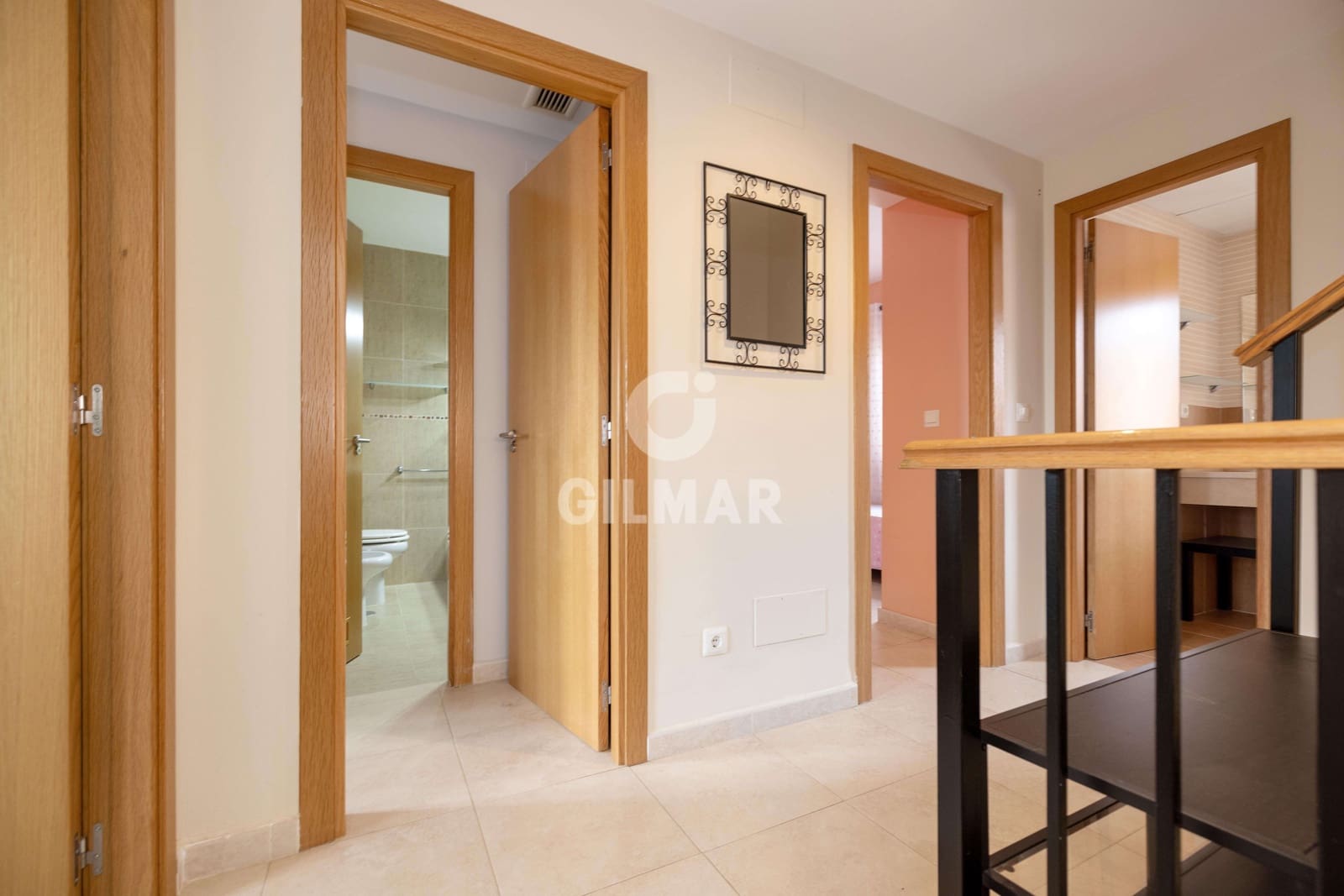 3 slaapkamer Rijtjeshuis te koop in Benajarafe met zwembad garage - € 420.000 (Ref: 9669390)