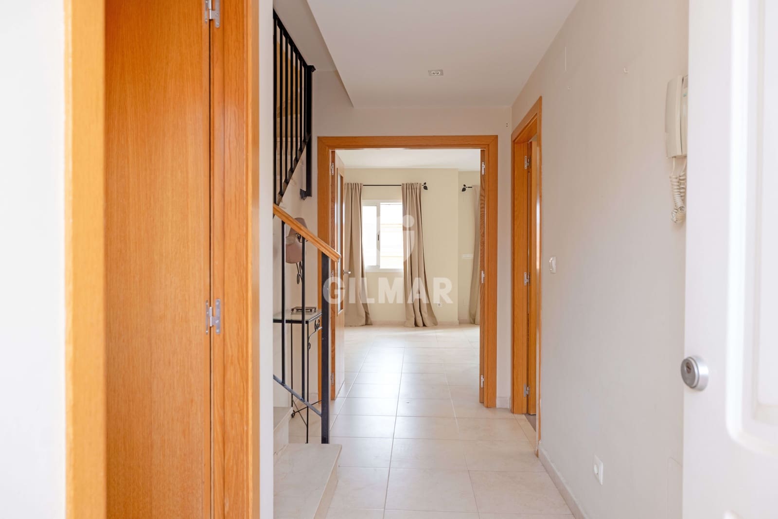 3 slaapkamer Rijtjeshuis te koop in Benajarafe met zwembad garage - € 420.000 (Ref: 9669390)