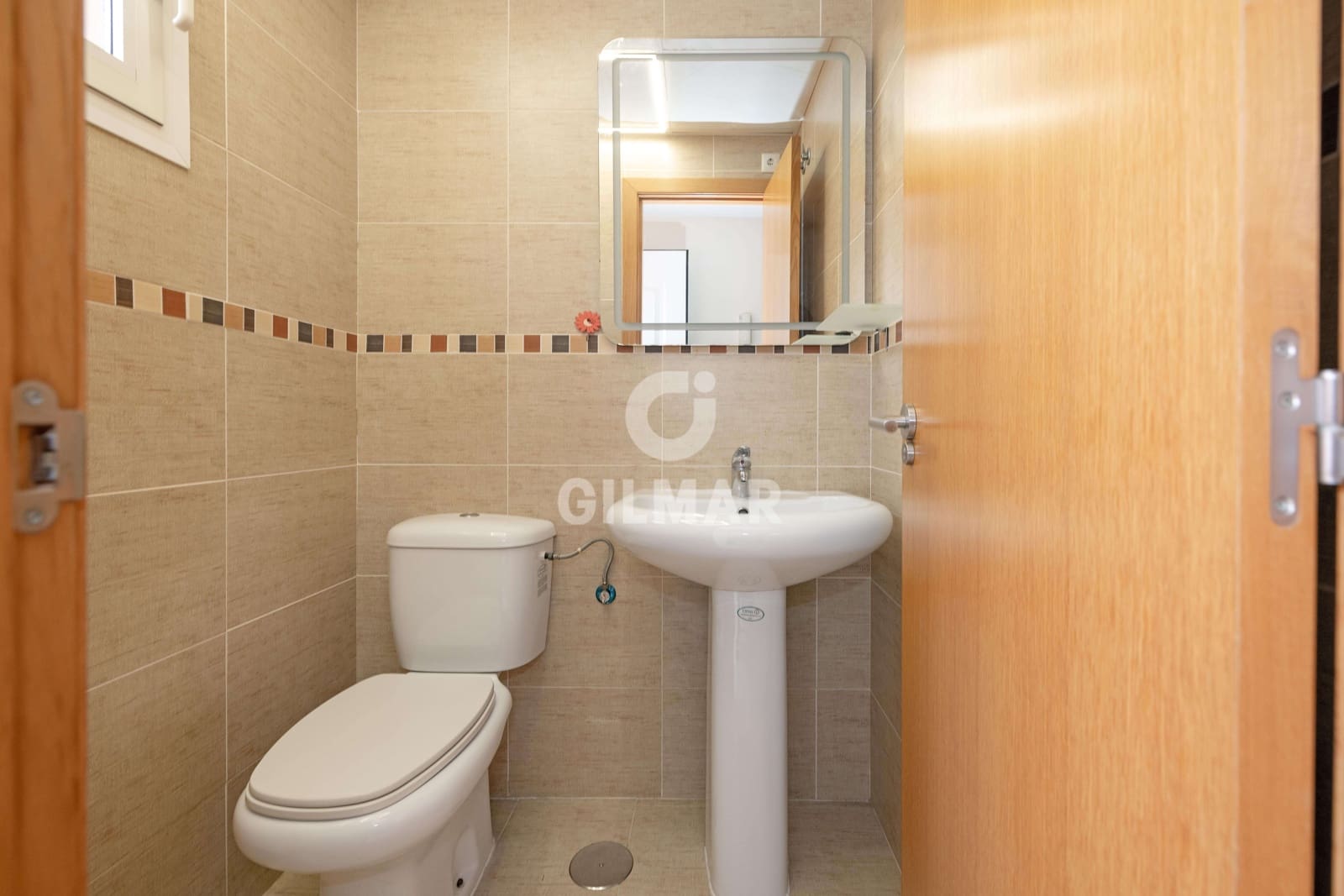 3 slaapkamer Rijtjeshuis te koop in Benajarafe met zwembad garage - € 420.000 (Ref: 9669390)