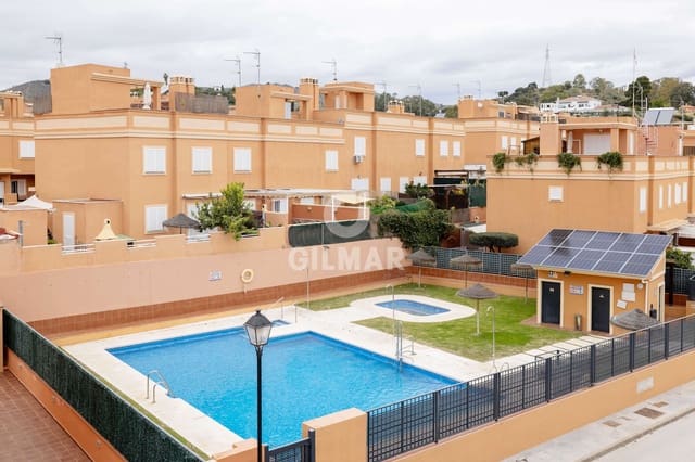 3 sovrum Radhus till salu i Benajarafe, Vélez-Málaga med pool garage - 420 000 € (Ref: 9669390)