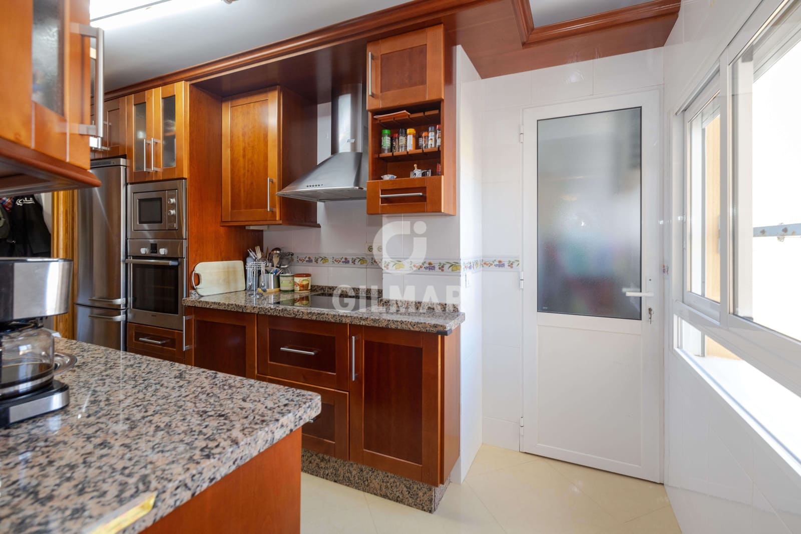 3 sovrum Lägenhet till salu i Malaga stad med garage - 335 000 € (Ref: 9669392)