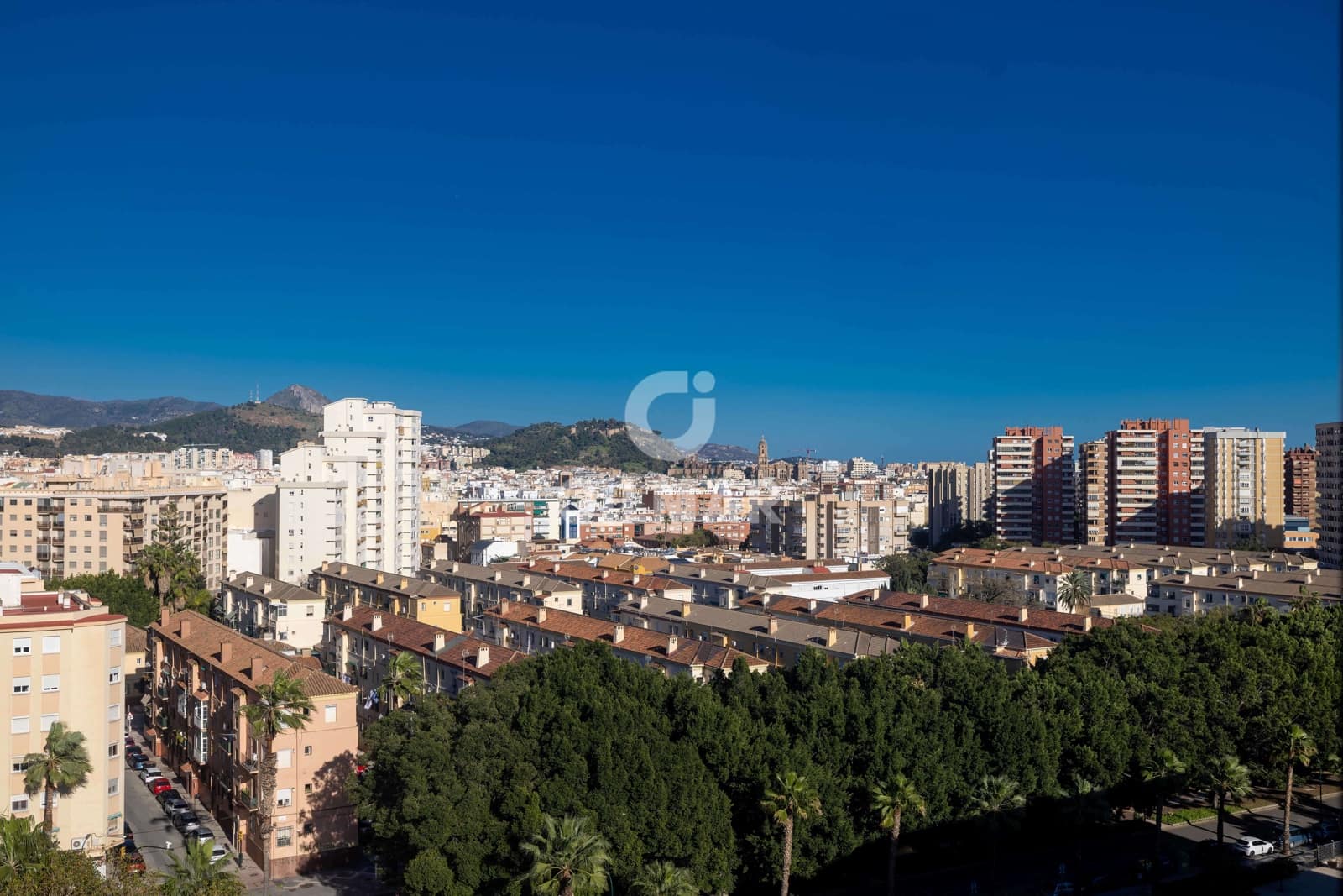 3 sovrum Lägenhet till salu i Malaga stad med garage - 335 000 € (Ref: 9669392)