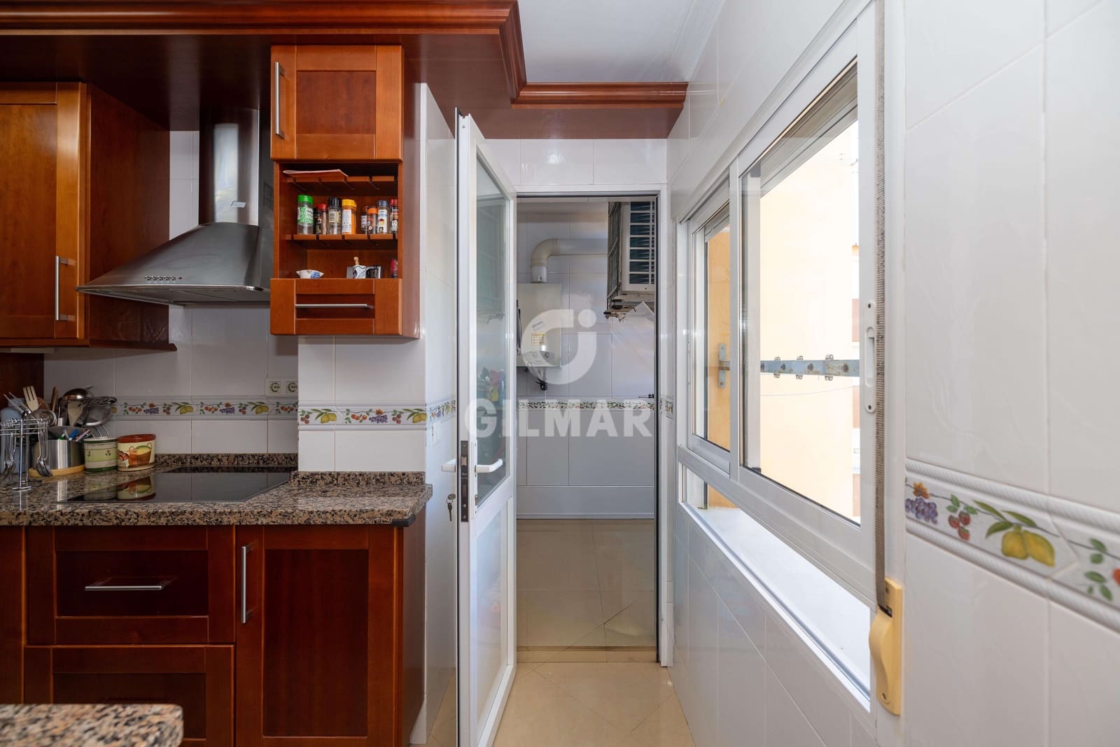 3 sovrum Lägenhet till salu i Malaga stad med garage - 335 000 € (Ref: 9669392)