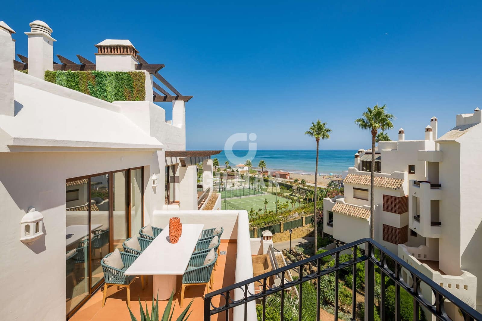 3 makuuhuone Kattohuoneisto myytävänä paikassa Estepona mukana uima-altaan 
autotalli - 2 695 000 € (Ref: 9671121)