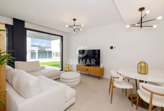 Pareado de 3 habitaciones en Nueva Atalaya, Estepona en venta con piscina garaje - 950.000 € (Ref: 9674778)