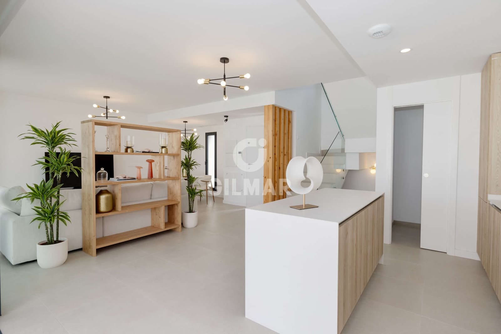 3 soverom Kjedet enebolig til salgs i New Golden Mile med svømmebasseng garasje - € 950 000 (Ref: 9674778)