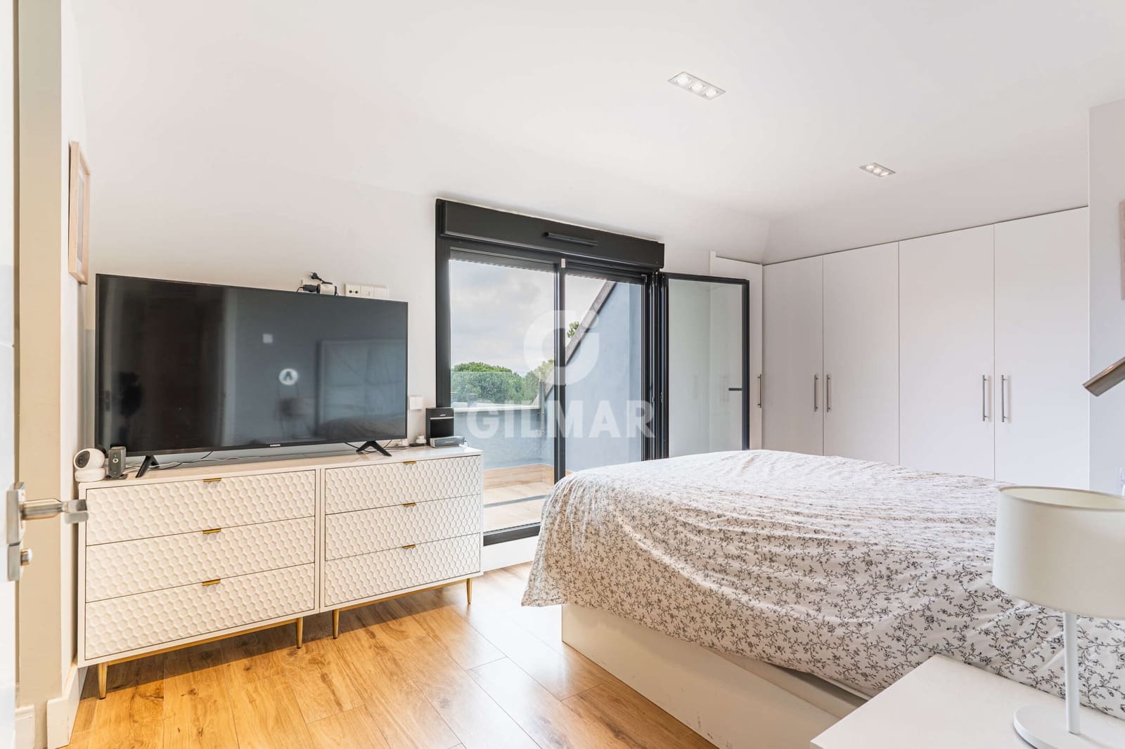 4 sypialnia Penthouse na sprzedaż w Las Rozas de Madrid z basenem garażem - 1 195 000 € (Ref: 9675982)