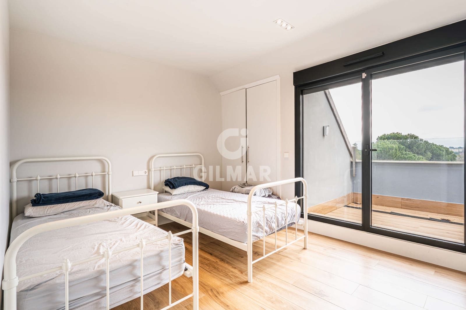 4 sypialnia Penthouse na sprzedaż w Las Rozas de Madrid z basenem garażem - 1 195 000 € (Ref: 9675982)