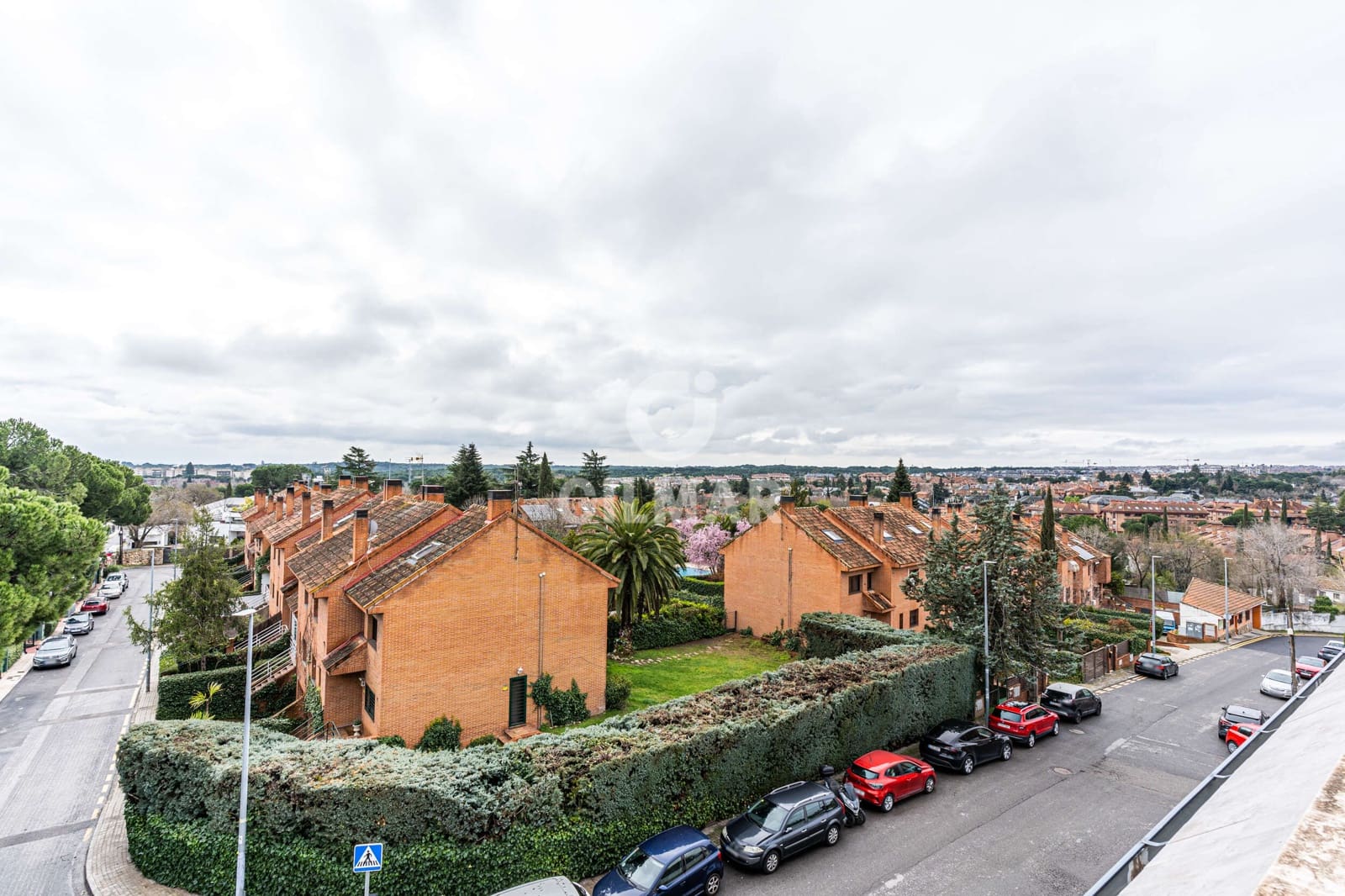 4 sypialnia Penthouse na sprzedaż w Las Rozas de Madrid z basenem garażem - 1 195 000 € (Ref: 9675982)