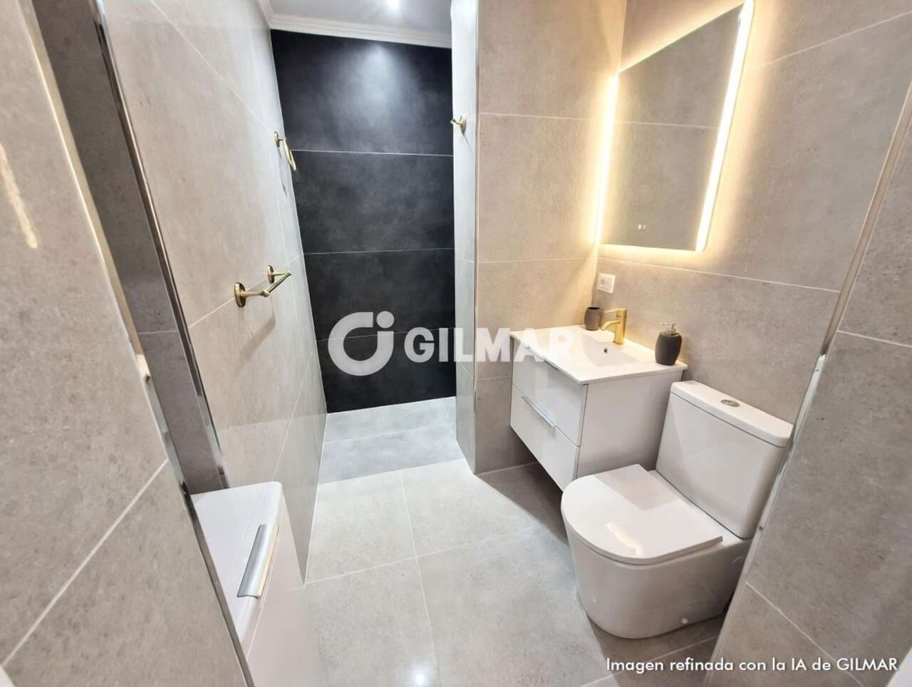 1 bedroom Flat for sale in Los Cristianos with pool - € 500,000 (Ref: 9685731)