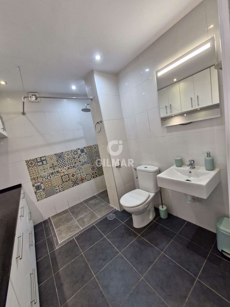 1 makuuhuone Asunto myytävänä paikassa Los Cristianos mukana uima-altaan - 575 000 € (Ref: 9685732)