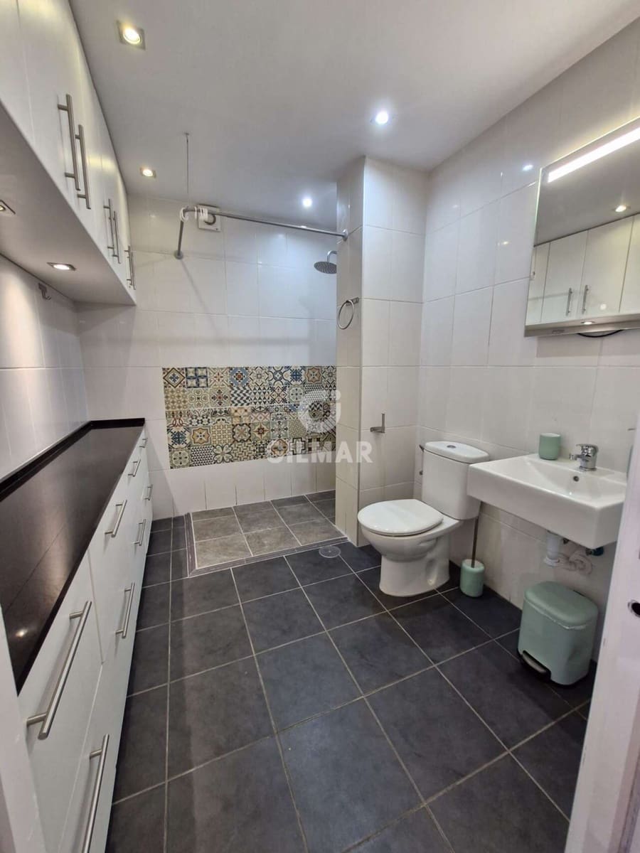 1 makuuhuone Asunto myytävänä paikassa Los Cristianos mukana uima-altaan - 575 000 € (Ref: 9685732)