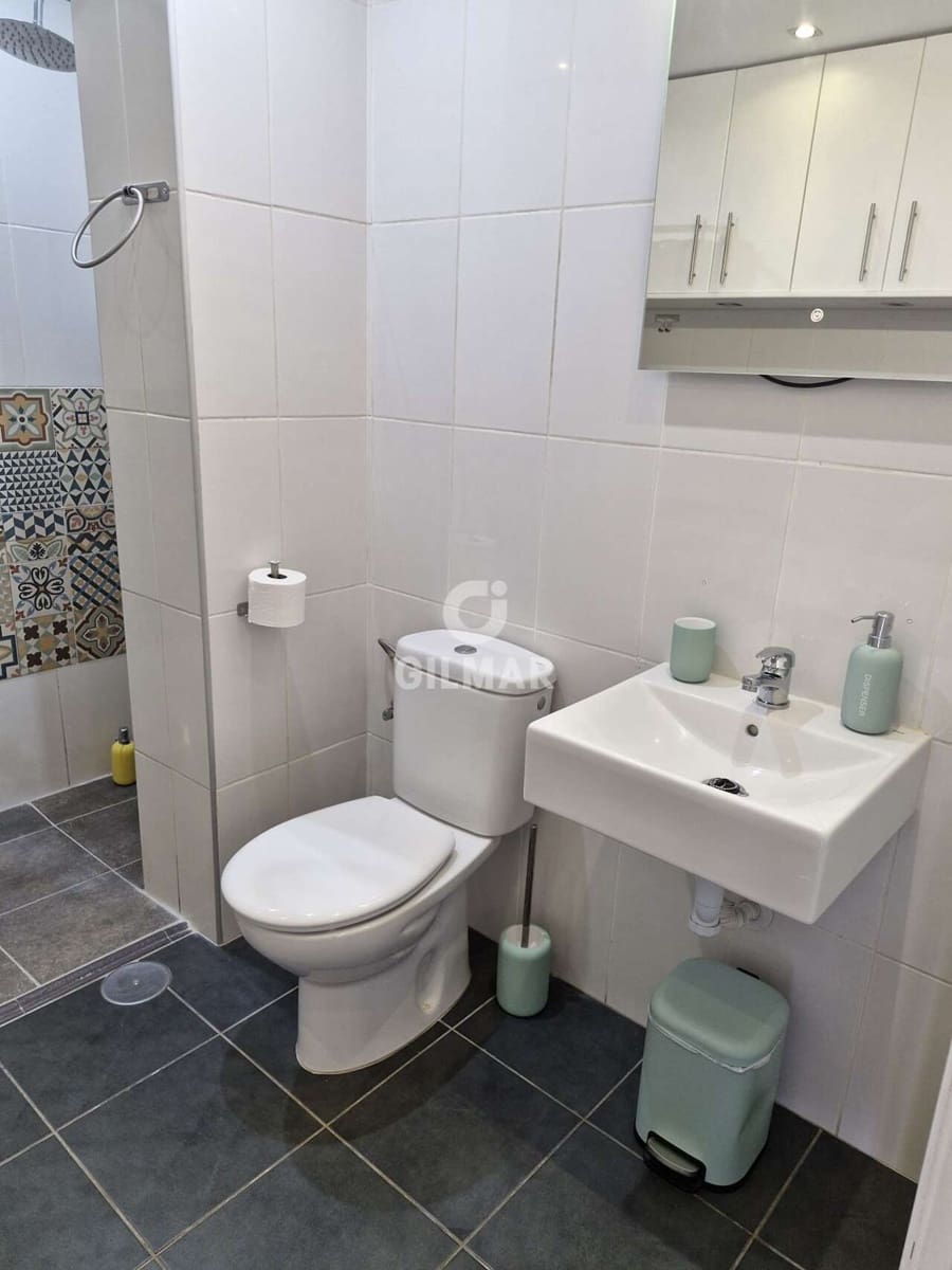 1 makuuhuone Asunto myytävänä paikassa Los Cristianos mukana uima-altaan - 575 000 € (Ref: 9685732)