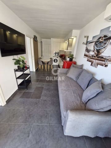 1 makuuhuone Asunto myytävänä paikassa Los Cristianos, Arona mukana uima-altaan - 575 000 € (Ref: 9685732)