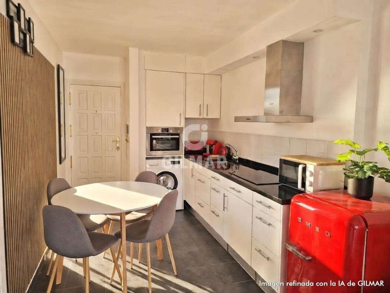 1 bedroom Flat for sale in Los Cristianos with pool - € 575,000 (Ref: 9685732)