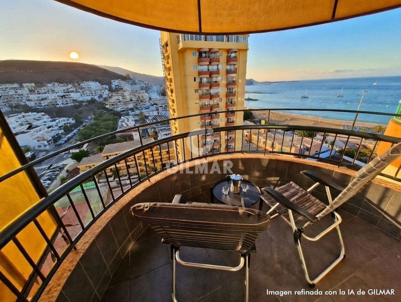 1 bedroom Flat for sale in Los Cristianos with pool - € 575,000 (Ref: 9685732)