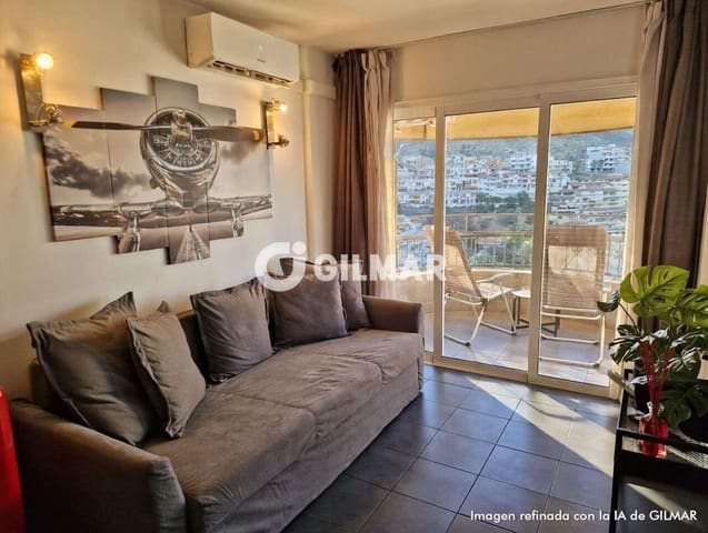 Piso de 1 habitación en Playa de las Americas, Arona en venta con piscina - 550.000 € (Ref: 9685732)