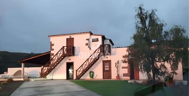 2 camera da letto Villa in vendita in Tejina de Guia de Isora, Guía de Isora con piscina garage - 695.000 € (Rif: 9688620)