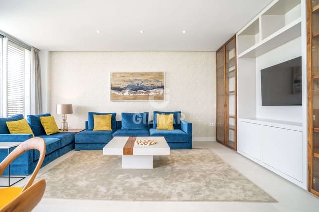3 Zimmer Wohnung zu verkaufen in Estepona mit Pool Garage - 1.150.000 € (Ref: 9688621)