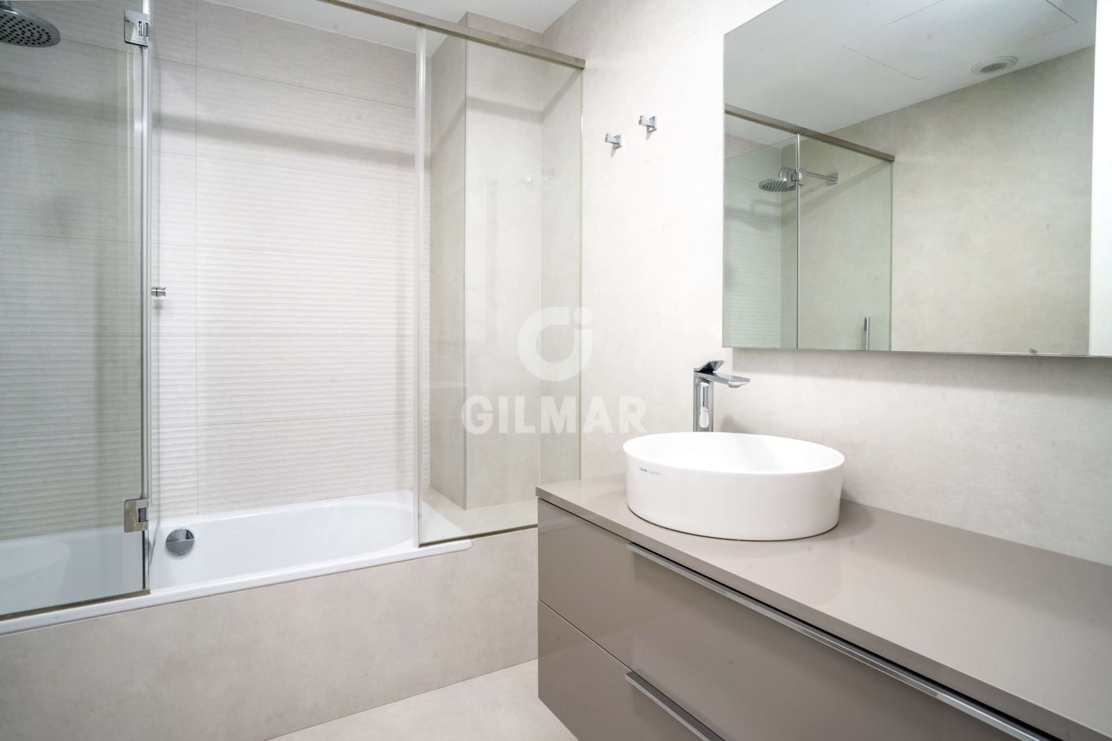 3 bedroom Flat for sale in Estepona with pool garage - € 1,150,000 (Ref: 9688621)