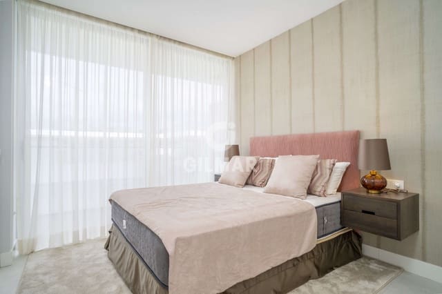 3 Zimmer Wohnung zu verkaufen in Estepona mit Pool Garage - 1.150.000 € (Ref: 9688621)