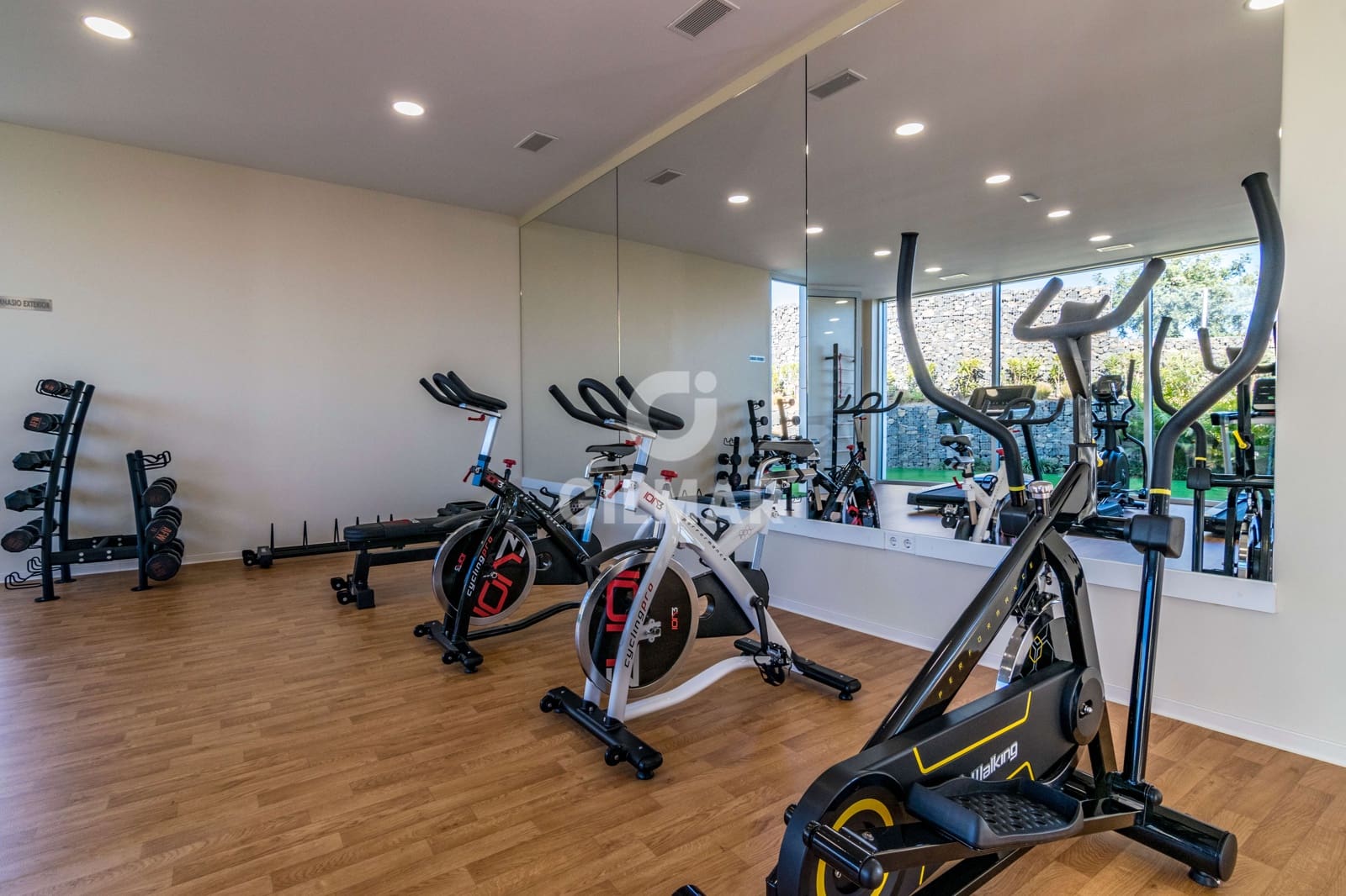 3 bedroom Flat for sale in Estepona with pool garage - € 1,150,000 (Ref: 9688621)