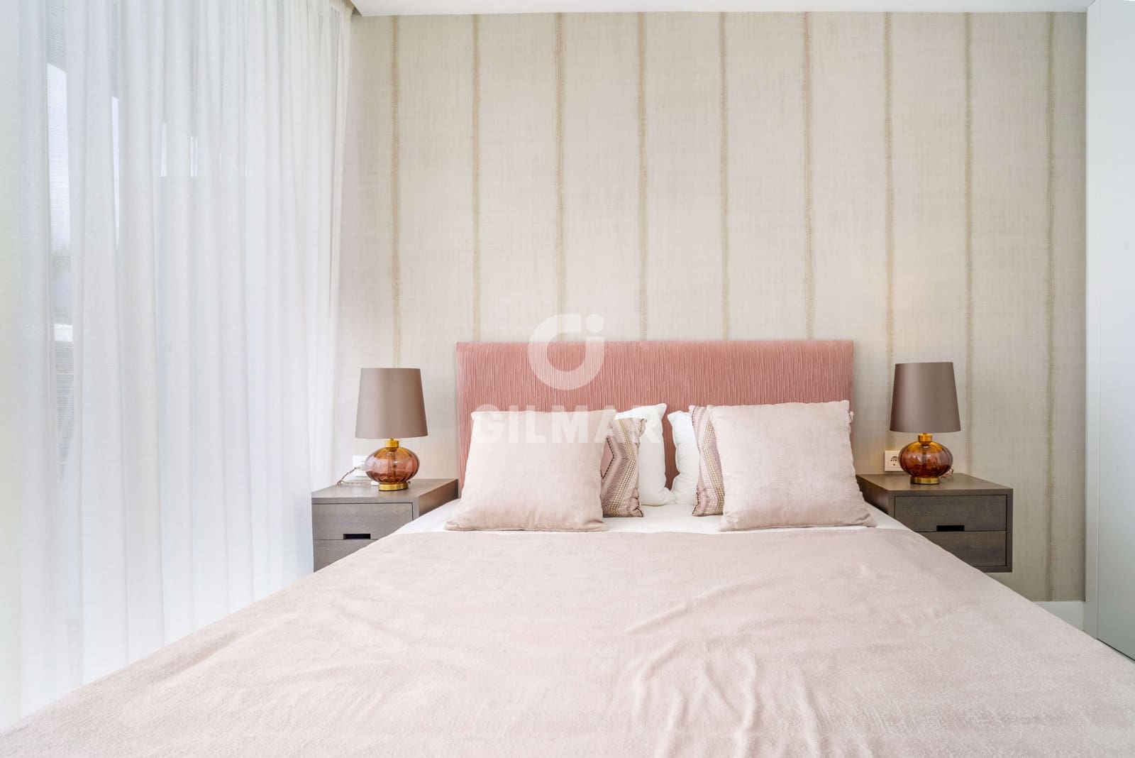 3 bedroom Flat for sale in Estepona with pool garage - € 1,150,000 (Ref: 9688621)