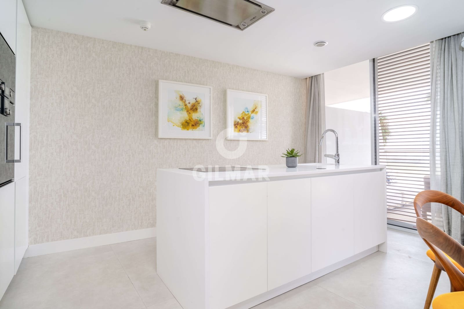 3 bedroom Flat for sale in Estepona with pool garage - € 1,150,000 (Ref: 9688621)