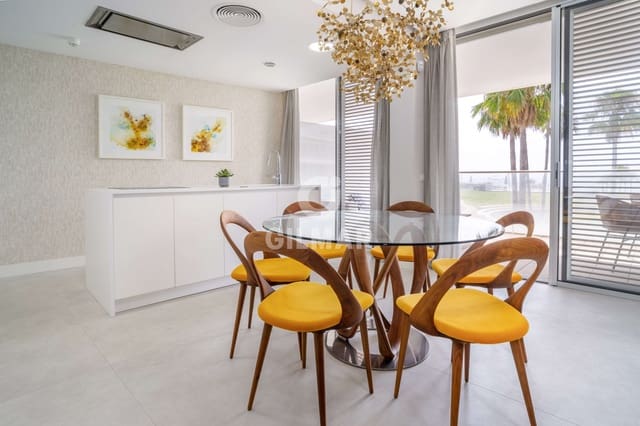 3 Zimmer Wohnung zu verkaufen in Estepona mit Pool Garage - 1.150.000 € (Ref: 9688621)