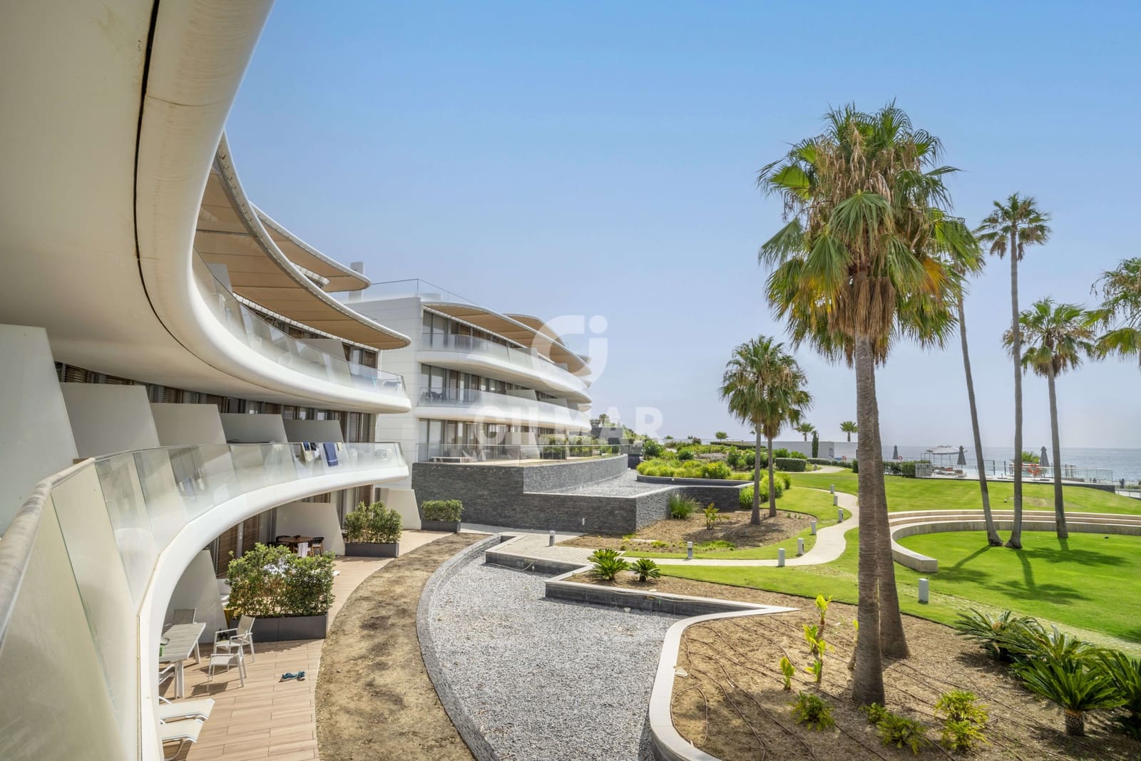 3 bedroom Flat for sale in Estepona with pool garage - € 1,150,000 (Ref: 9688621)