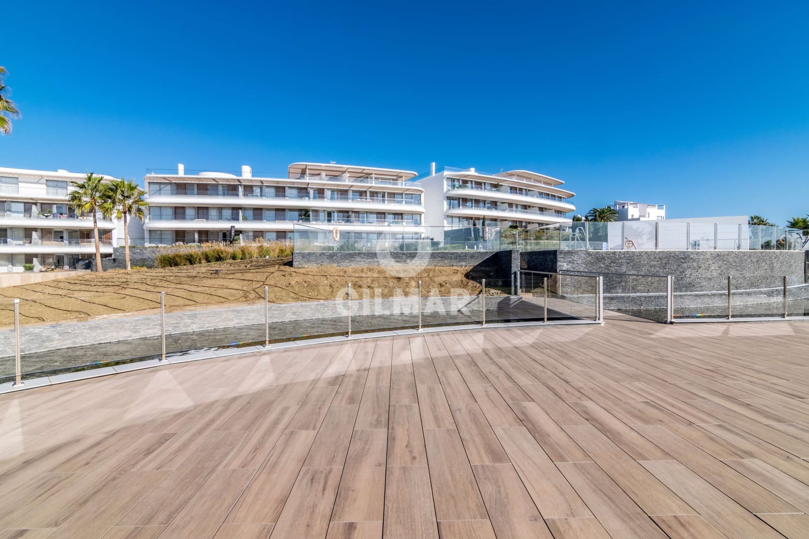 3 bedroom Flat for sale in Estepona with pool garage - € 1,150,000 (Ref: 9688621)