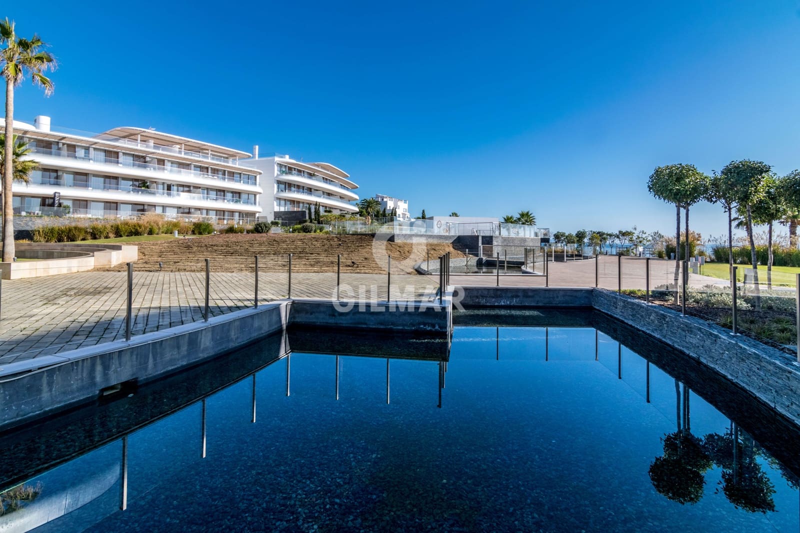 3 bedroom Flat for sale in Estepona with pool garage - € 1,150,000 (Ref: 9688621)