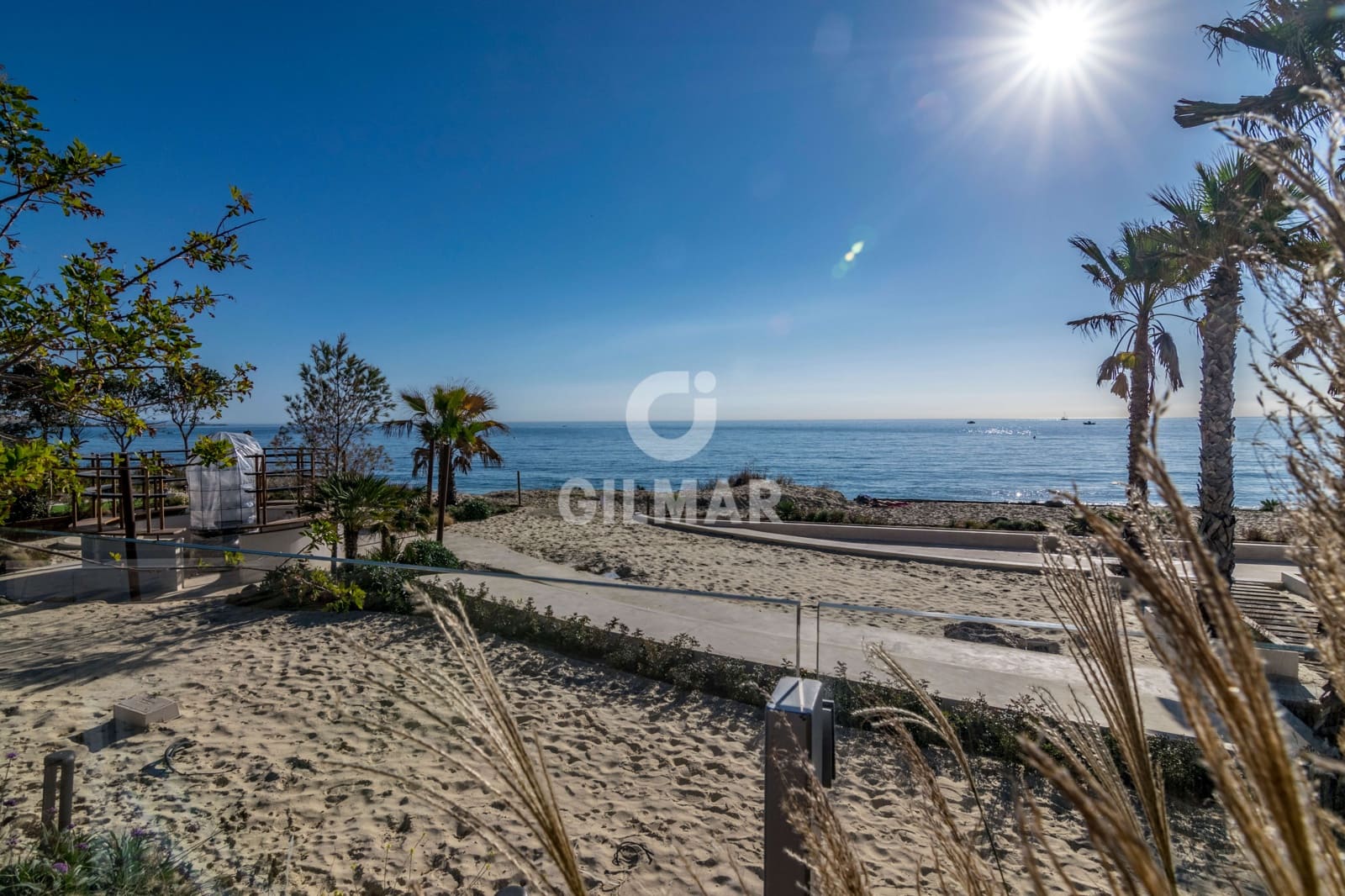 3 bedroom Flat for sale in Estepona with pool garage - € 1,150,000 (Ref: 9688621)