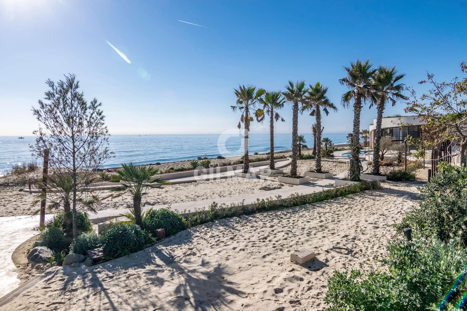 3 bedroom Flat for sale in Estepona with pool garage - € 1,150,000 (Ref: 9688621)