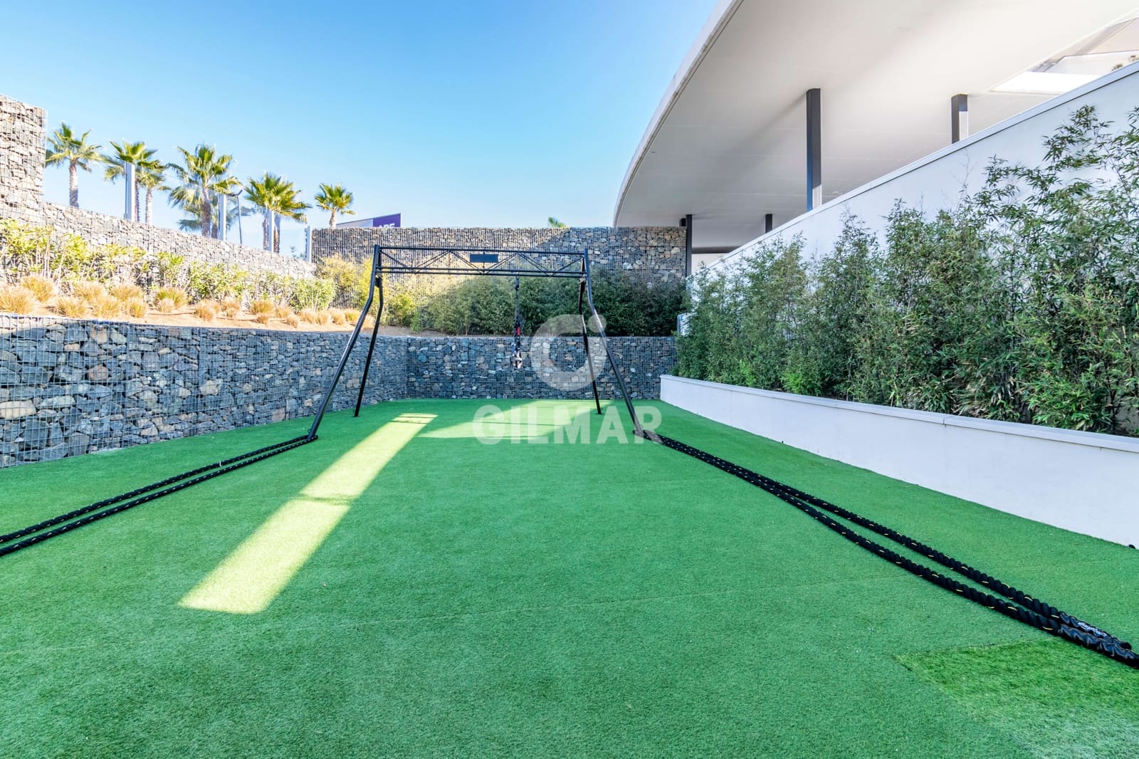 3 bedroom Flat for sale in Estepona with pool garage - € 1,150,000 (Ref: 9688621)