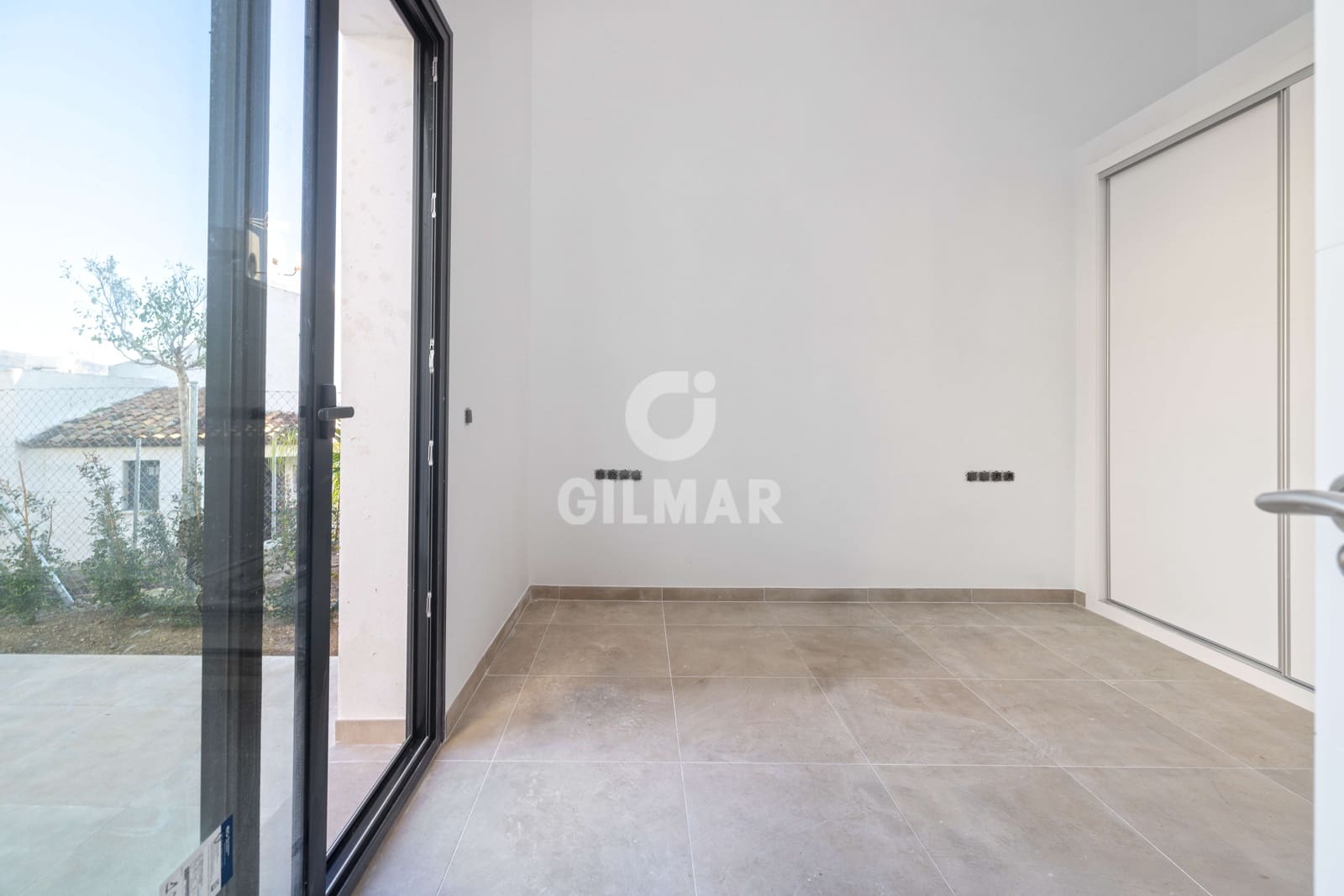 2 quarto Moradia em Banda para venda em Bahia Dorada com piscina - 610 000 € (Ref: 9688622)